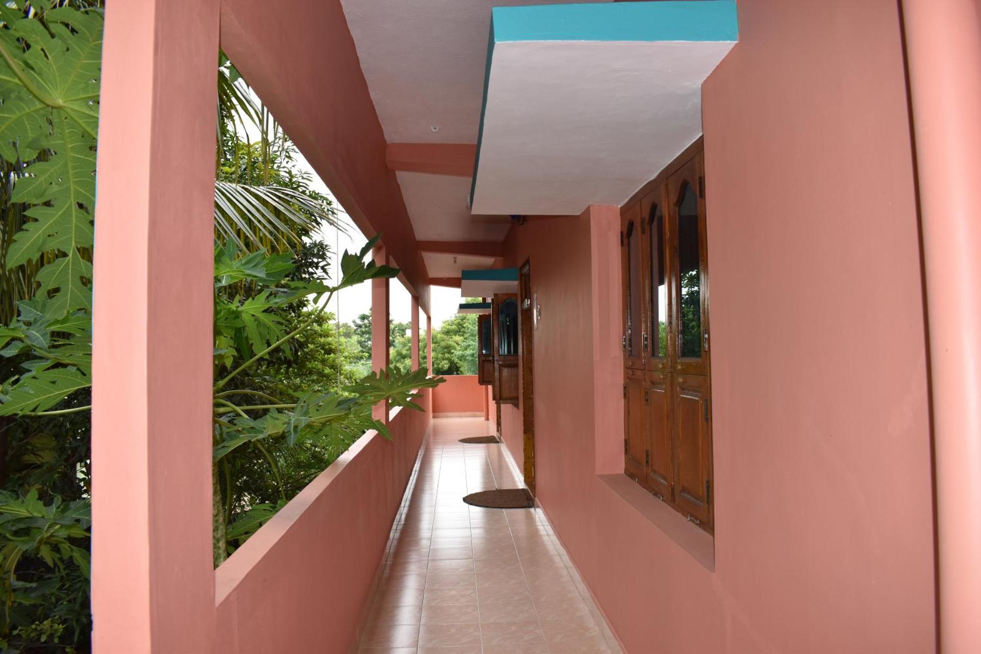 Rainbow Guest House Tiruvannāmalai Exterior photo