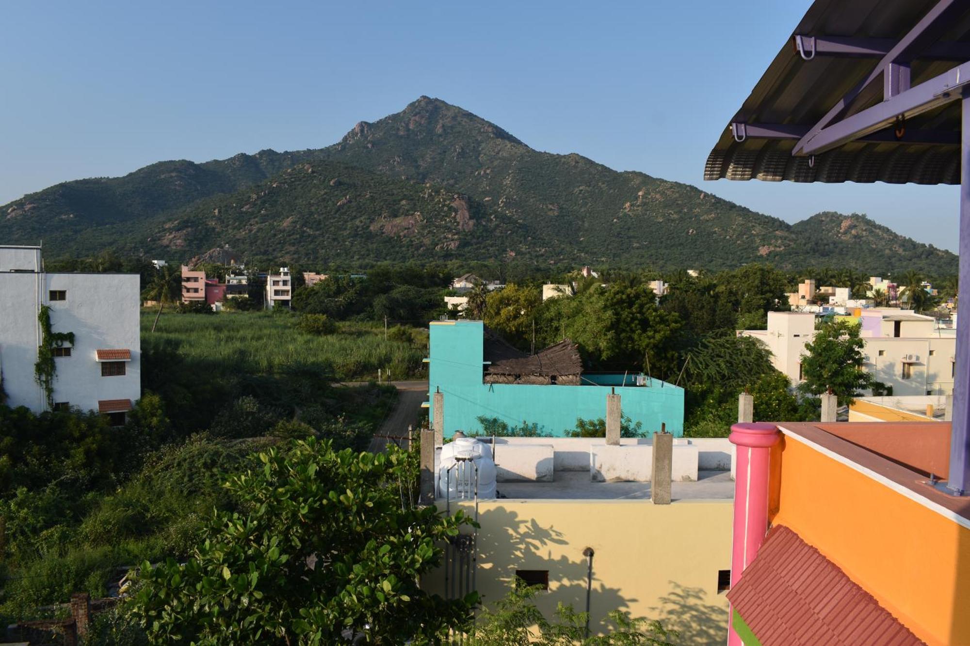 Rainbow Guest House Tiruvannāmalai Exterior photo