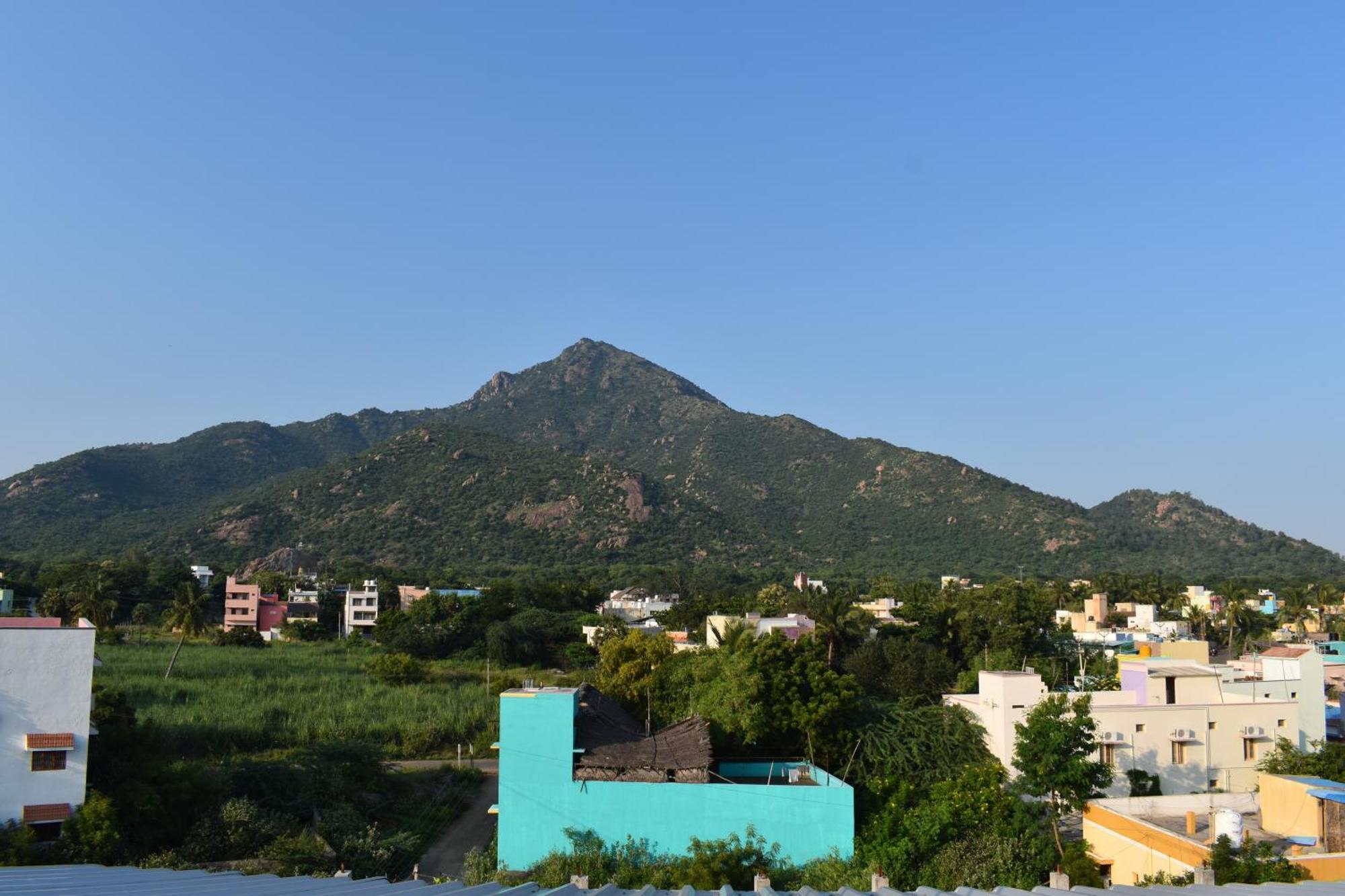 Rainbow Guest House Tiruvannāmalai Exterior photo